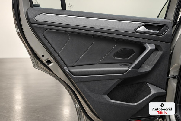 Volkswagen Tiguan 2.0 TSI 4MOTION 220PK R-Line | Pano | HUD | Dynaudio | Leder | Stoelverwarming | 360 camera | Lane/Park/Light Assist |  Vol |