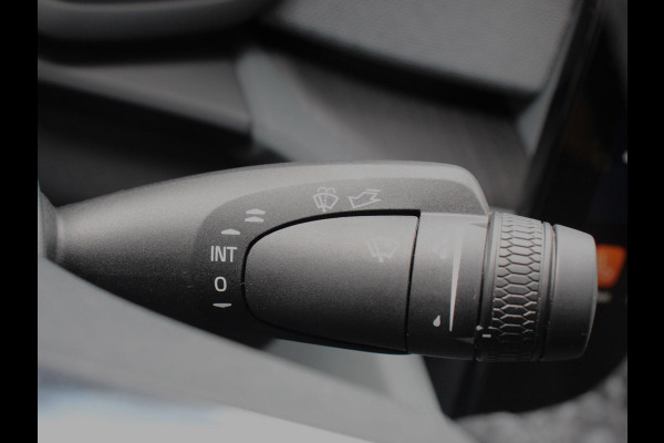 Polestar 2 Long Range Single Motor 78 kWh Climate control Cruise control Panoramadak Parkeersensoren + Camera Voorstoelen verwarmd Apple Carplay/ Android Auto