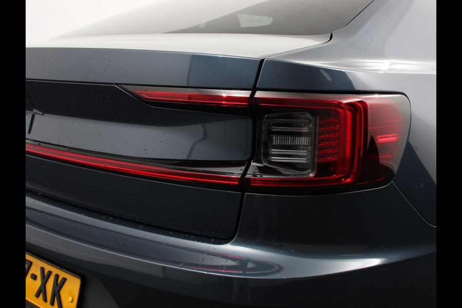 Polestar 2 Long Range Single Motor 78 kWh Climate control Cruise control Panoramadak Parkeersensoren + Camera Voorstoelen verwarmd Apple Carplay/ Android Auto