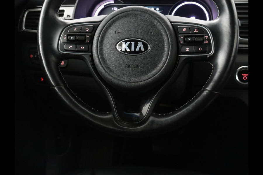 Kia e-Niro ExecutiveLine 64 kWh | SOH 93,9% | Leder | Memory | Stuur/stoel verwarming | Cruise control | Dodehoek detectie | JBL Sound | Carplay | Camera | Park assist | Achterbank verwarming
