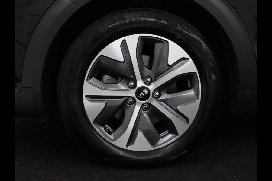 Kia e-Niro ExecutiveLine 64 kWh | SOH 93,9% | Leder | Memory | Stuur/stoel verwarming | Cruise control | Dodehoek detectie | JBL Sound | Carplay | Camera | Park assist | Achterbank verwarming