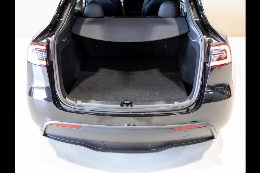 Tesla Model Y RWD 58 kWh SOH 93% / 299pk / Trekhaak /