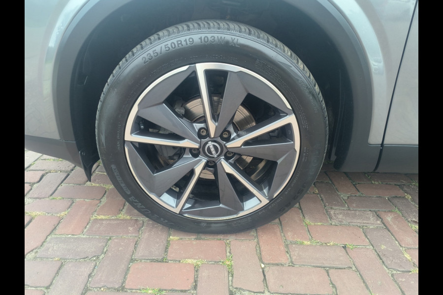 Nissan QASHQAI 1.3 MHEV Xtronic Business Executive Rijklaar “Sinds 1970 | 5.000+ reviews | Score 9,5 | Service zoals ’t hoort” Henk Jongen Auto's in Helmond,  al 50 jaar service zoals 't hoort!