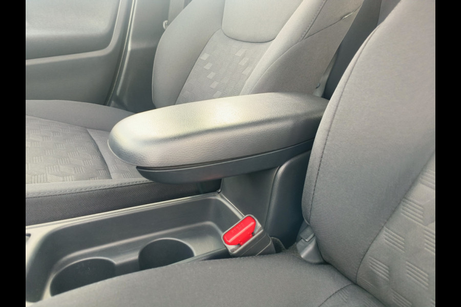 Mazda 2 Hybrid 1.5 Centre-line uit 2025 Rijklaar “Sinds 1970 | 5.000+ reviews | Score 9,5 | Service zoals ’t hoort” Henk Jongen Auto's in Helmond,  al 50 jaar service zoals 't hoort!