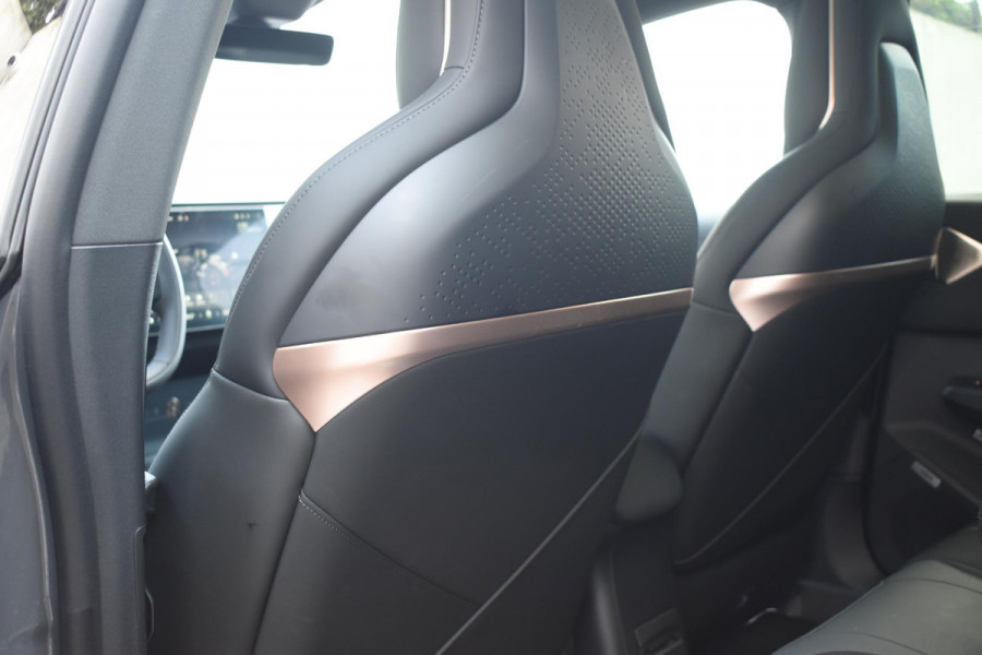 ZEEKR X RWD Long Range 69 kWh / Stoelverwarming / 360 graden camera / Panorama dak / Dode hoek sensoren / Elektrisch bedienbare bestuuurdersstoel / Apple Carplay-Android auto