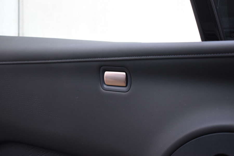 ZEEKR X RWD Long Range 69 kWh / Stoelverwarming / 360 graden camera / Panorama dak / Dode hoek sensoren / Elektrisch bedienbare bestuuurdersstoel / Apple Carplay-Android auto