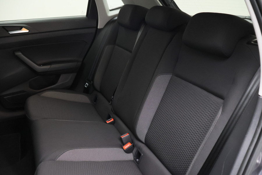 Volkswagen Polo 1.0 TSI Life Virtual Cockpit, Airco, ACC, Apple CarPlay, DAB, LED, PDC, Trekhaak, 15"