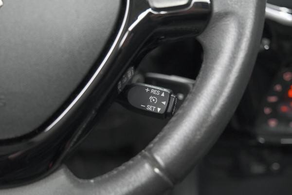 Peugeot 108 1.0 e-VTi Allure TOP! | Elektrisch Vouwdak | Camera | Navigatie | Climate Control