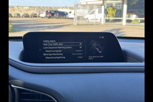 Mazda CX-30 2.0 e-SkyActiv-X M Hybrid Luxury | Leder, ACC, Carplay/Android, Camera, Bose, Trekhaak | Dealeronderhouden | NAP |