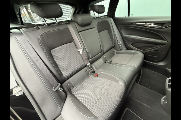 Opel Insignia Sports Tourer BWJ 2021 | 1.5 CDTI 123PK Business Elegance NWE APK | TREKHAAK | PANO DAK | AGR | CAMERA | CLIMA | NAVI | CARPLAY | LED | PDC 2X