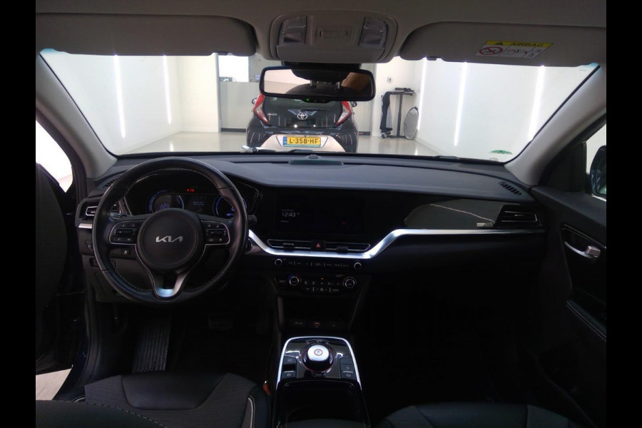 Kia e-Niro DynamicLine 64 kWh | SOH 98,9% | Trekhaak | Navigatie |
