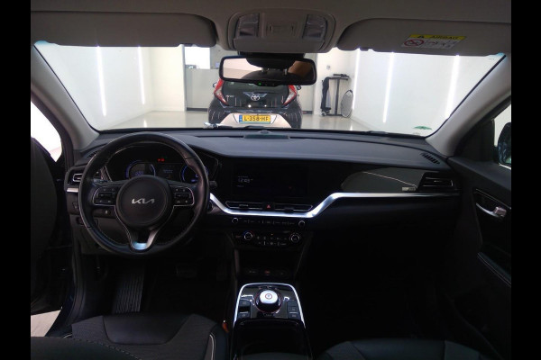 Kia e-Niro DynamicLine 64 kWh | SOH 98,9% | Trekhaak | Navigatie |