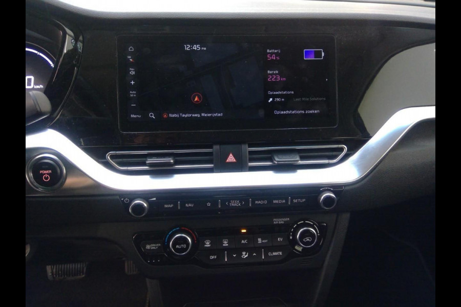 Kia e-Niro DynamicLine 64 kWh | SOH 98,9% | Trekhaak | Navigatie |