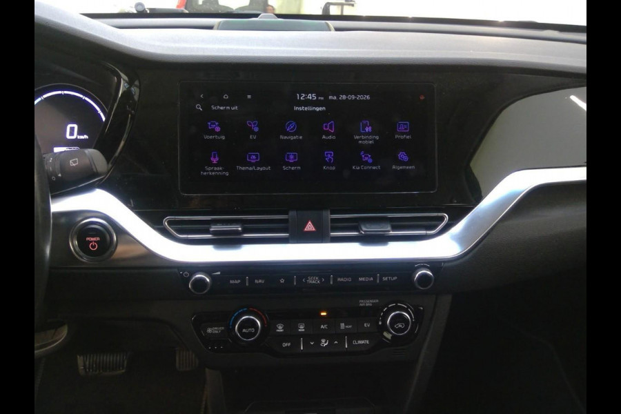Kia e-Niro DynamicLine 64 kWh | SOH 98,9% | Trekhaak | Navigatie |