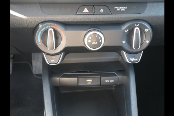 Kia Stonic 1.0 T-GDi MHEV DynamicLine | Trekhaak | All Season Banden | Cruise | Navi | Carplay |