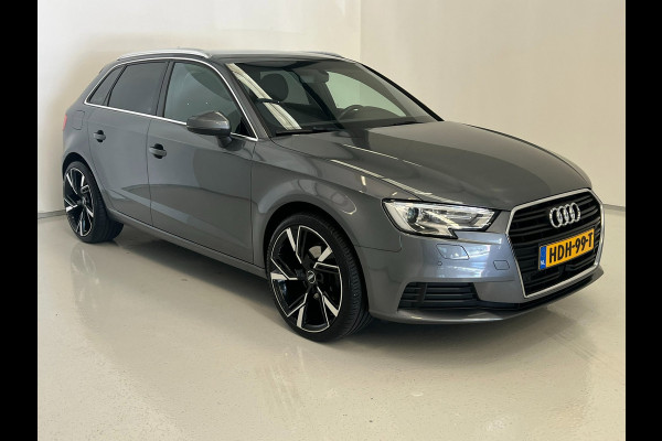 Audi A3 Sportback 30 TFSI / CarPlay / Trekhaak / Stoelverwarming
