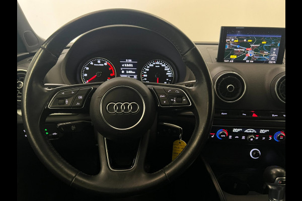 Audi A3 Sportback 30 TFSI / CarPlay / Trekhaak / Stoelverwarming