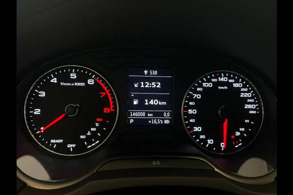 Audi A3 Sportback 30 TFSI / CarPlay / Trekhaak / Stoelverwarming