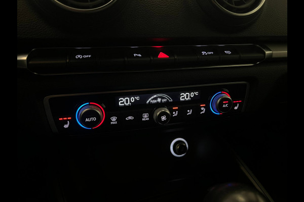 Audi A3 Sportback 30 TFSI / CarPlay / Trekhaak / Stoelverwarming