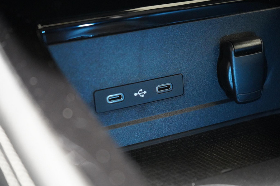 Renault Austral 1.2 E-Tech full hybrid 200 techno | Black pack | Navigatie | Carplay | Camera | Cruise control