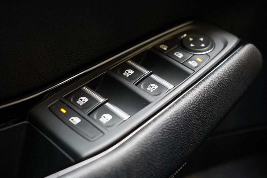 Renault Austral 1.2 E-Tech full hybrid 200 techno | Black pack | Navigatie | Carplay | Camera | Cruise control