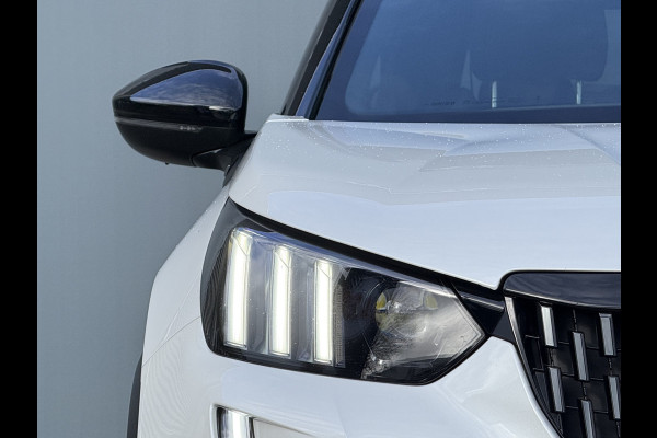 Peugeot 2008 BWJ 2021 | 1.2T 131PK GT | PANO DAK | TREKHAAK | CLIMA | NAVI | LEDER/STOF | CAMERA A | PDC | CARPLAY |