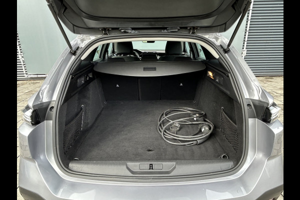 Peugeot 308 SW BWJ 2023 | 1.6PHEV 181PK Pack Bus AUTOMAAT | TREKHAAK | CLIMA | NAVI | CARPLAY | PDC | 17'' LMV | VIRTUAL COCKPIT