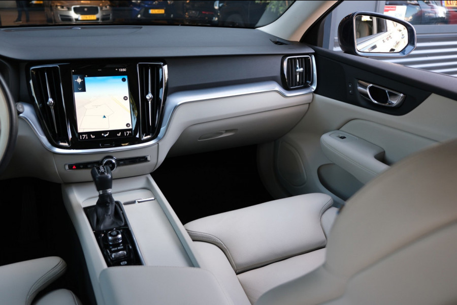 Volvo V60 2.0 D3 **Uniek 98.914km** 1e Eig. Comfort Lederen Interieur|Trekhaak|Navi|Camera|Stoel+Stuurverwarming