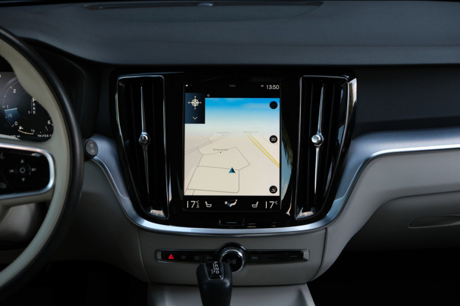 Volvo V60 2.0 D3 **Uniek 98.914km** 1e Eig. Comfort Lederen Interieur|Trekhaak|Navi|Camera|Stoel+Stuurverwarming