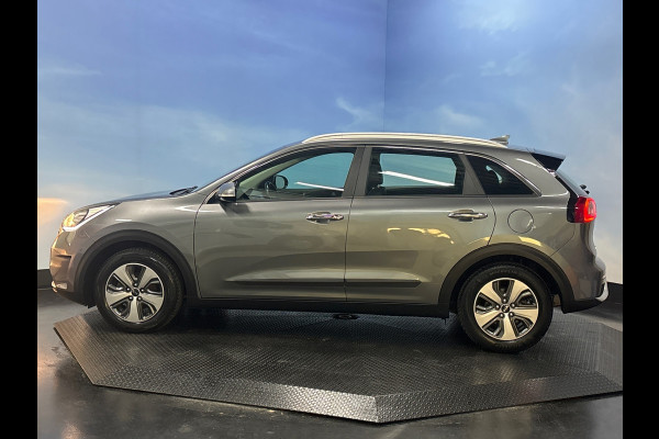 Kia Niro 1.6 GDi Hybrid DynamicLine Camera, Carplay,