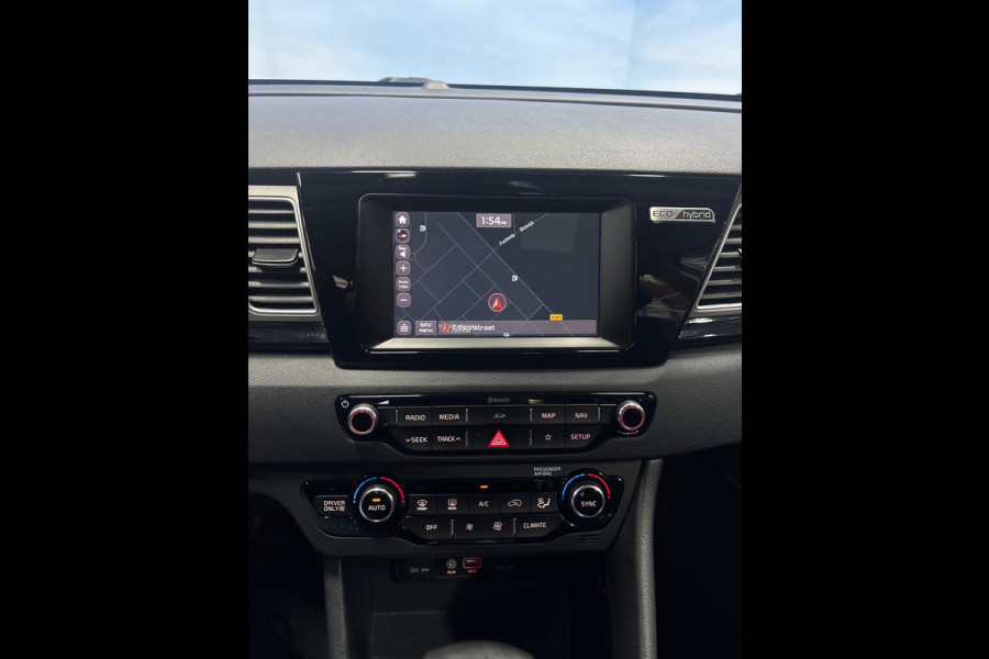 Kia Niro 1.6 GDi Hybrid DynamicLine Camera, Carplay,