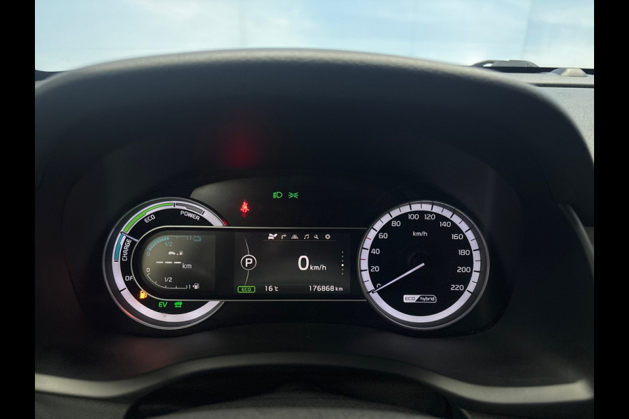 Kia Niro 1.6 GDi Hybrid DynamicLine Camera, Carplay,