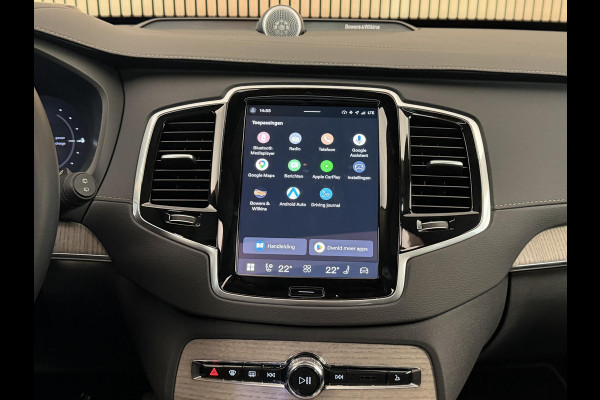 Volvo XC90 2.0 T8 Recharge 450PK Aut. AWD Ultimate Bright | Panodak | Luchtvering | B & W | Trekhaak | Full options | Incl. garantie.