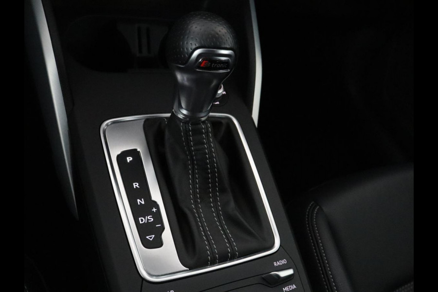 Audi Q2 1.4 TFSI CoD 3x S-Line | Half leder | Stoelverwarming | Trekhaak | Cruise control | Navigatie | Bluetooth | Climate control | Full LED