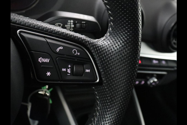 Audi Q2 1.4 TFSI CoD 3x S-Line | Half leder | Stoelverwarming | Trekhaak | Cruise control | Navigatie | Bluetooth | Climate control | Full LED