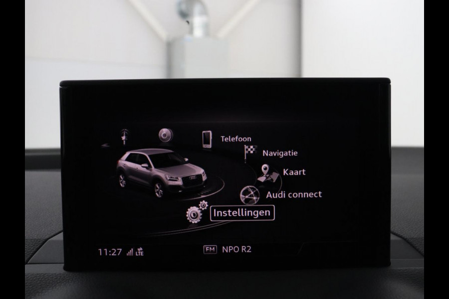 Audi Q2 1.4 TFSI CoD 3x S-Line | Half leder | Stoelverwarming | Trekhaak | Cruise control | Navigatie | Bluetooth | Climate control | Full LED