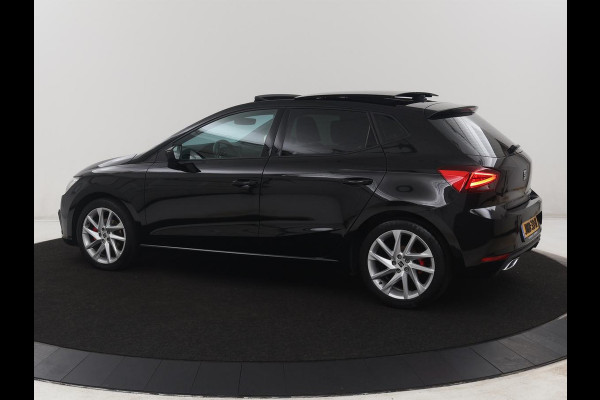 Seat Ibiza 1.0 EcoTSI FR | Panoramadak | Stoelverwarming | Cruise control | Camera | Park assist | Carplay | Climate control | Full LED