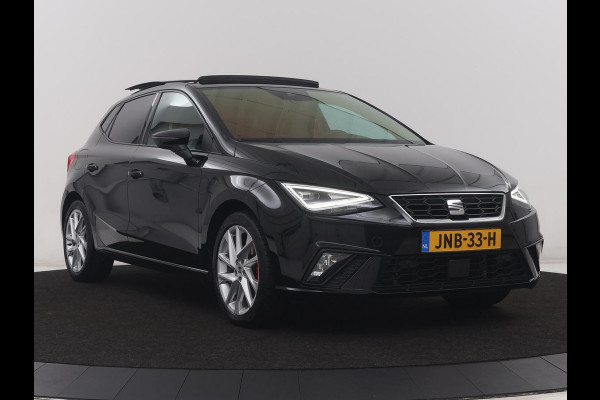 Seat Ibiza 1.0 EcoTSI FR | Panoramadak | Stoelverwarming | Cruise control | Camera | Park assist | Carplay | Climate control | Full LED