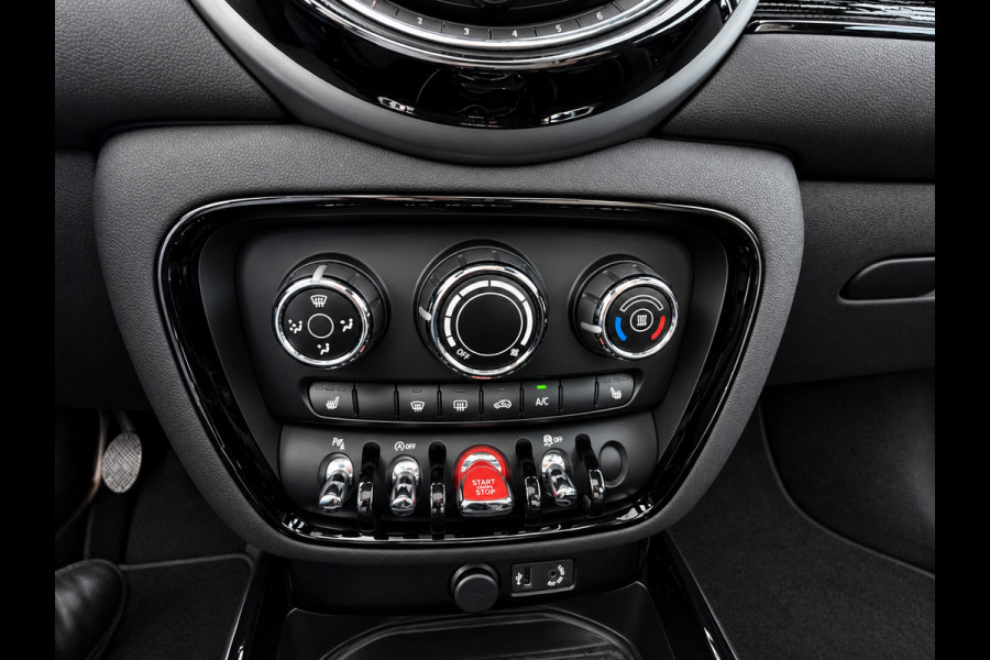 MINI Clubman 1.5 Cooper Chili Serious Business/leer/navi/pano/stoelverw/boeken