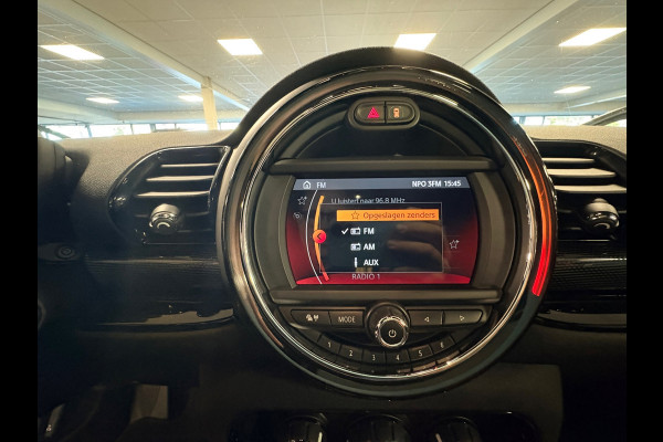 MINI Clubman 1.5 Cooper Chili Serious Business/leer/navi/pano/stoelverw/boeken