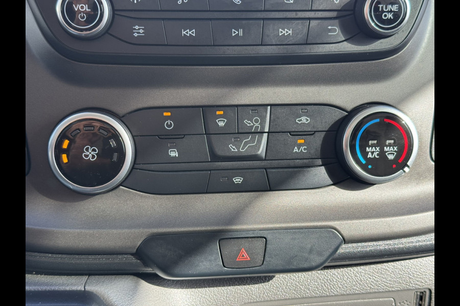 Ford Transit 350 2.0 TDCI L3H2 Automaat Trekhaak Webasto Chauffeursstoel Cruise Camera Airco 3 Zits