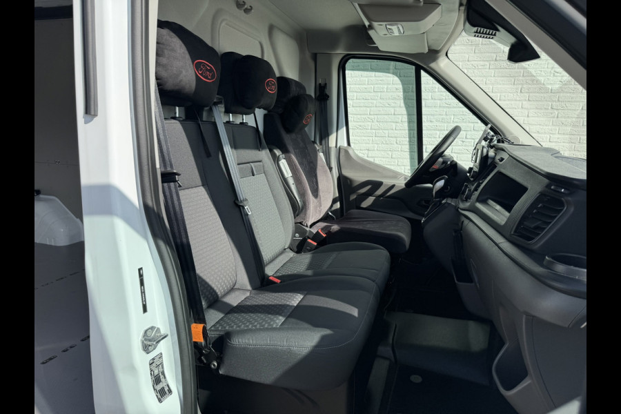 Ford Transit 350 2.0 TDCI L3H2 Automaat Trekhaak Webasto Chauffeursstoel Cruise Camera Airco 3 Zits