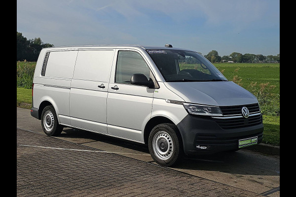 Volkswagen Transporter 2.0 TDI L2H1 32 Cruise control, Airco, Standkachel, Pdc, Carplay, Navi, Stoelverwarming