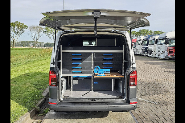 Volkswagen Transporter 2.0 TDI L2H1 32 Cruise control, Airco, Standkachel, Pdc, Carplay, Navi, Stoelverwarming