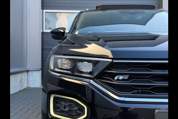 Volkswagen T-Roc 1.5 TSI Sport 3x R-Line Pano | Keyless | Camera | Trekhaak | ACC | LED | NL Auto