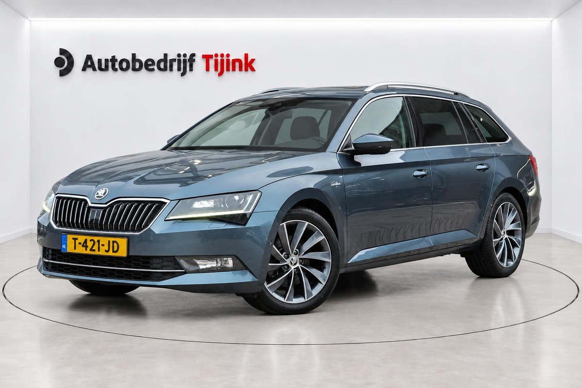 Škoda Superb Combi 1.4 TSI ACT Laurent & Klement | Automaat | LED | Trekhaak | Leder | Stoel- & stuurverwarming | Lane Assist | Blind Spot |Standkachel | Park Assist | Canton | Sfeerverlichting |