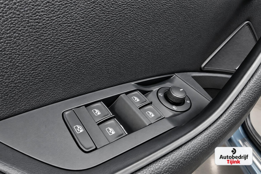 Škoda Superb Combi 1.4 TSI ACT Laurent & Klement | Automaat | LED | Trekhaak | Leder | Stoel- & stuurverwarming | Lane Assist | Blind Spot |Standkachel | Park Assist | Canton | Sfeerverlichting |