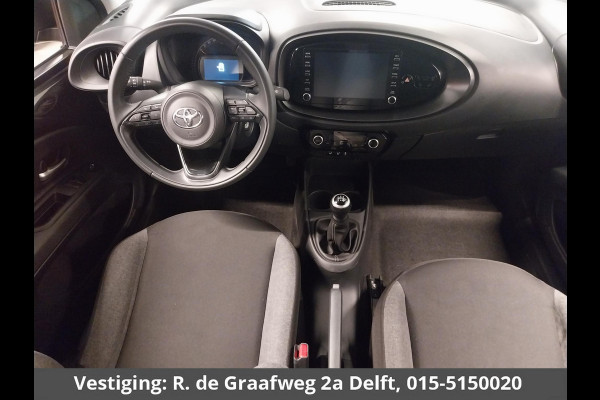 Toyota Aygo X 1.0 VVT-i MT first | Apple Carplay & AndroidAUTO | Camera | Lichtmetalen velgen | Stoelverwaming