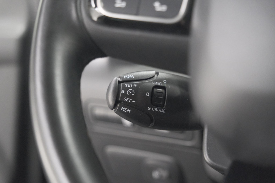 Citroën C3 Aircross PureTech S&S 110 Shine | Navigatie | Camera | Parkeersensoren voor + achter | Apple Carplay
