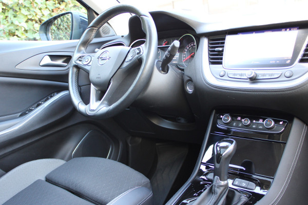 Opel Grandland X 1.6 Turbo Innovation | Trekhaak | Winterpack | Panoramadak | BLIS | Camera